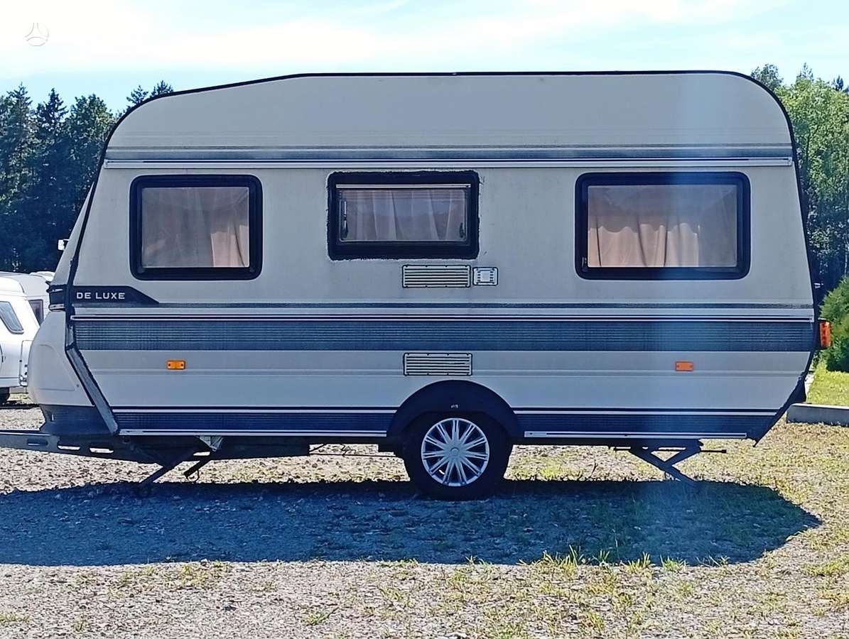 Hobby De Luxe, prikabinami nameliai