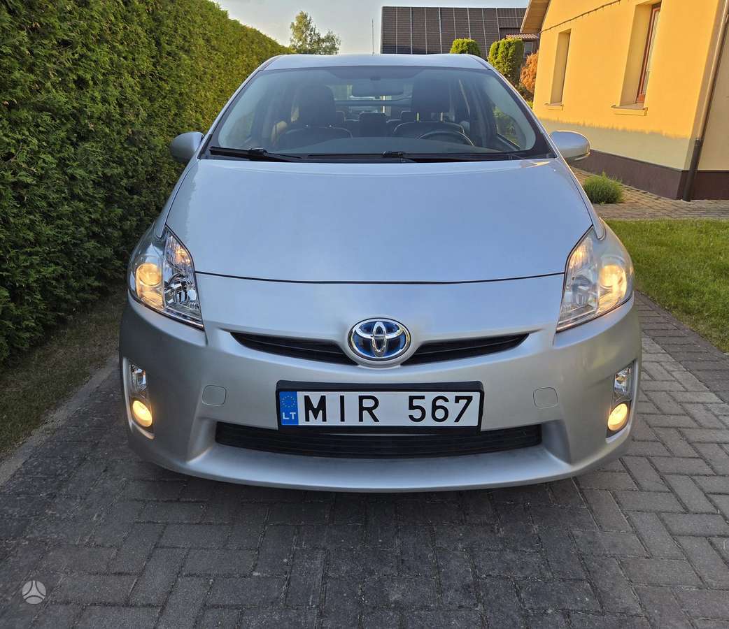 Toyota Prius - 2