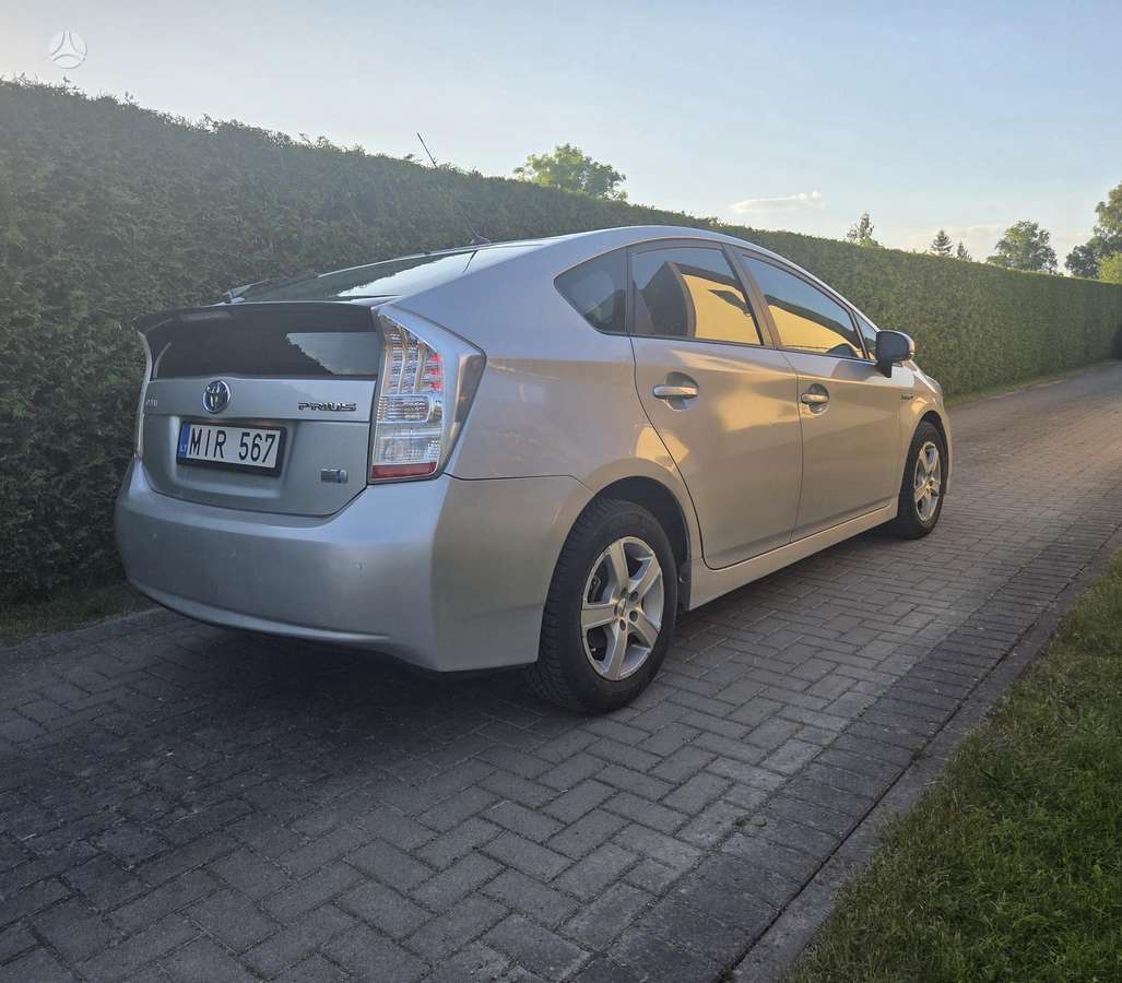 Toyota Prius - 12
