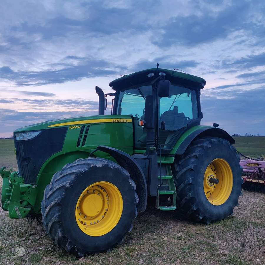 John Deere 7260R, traktori