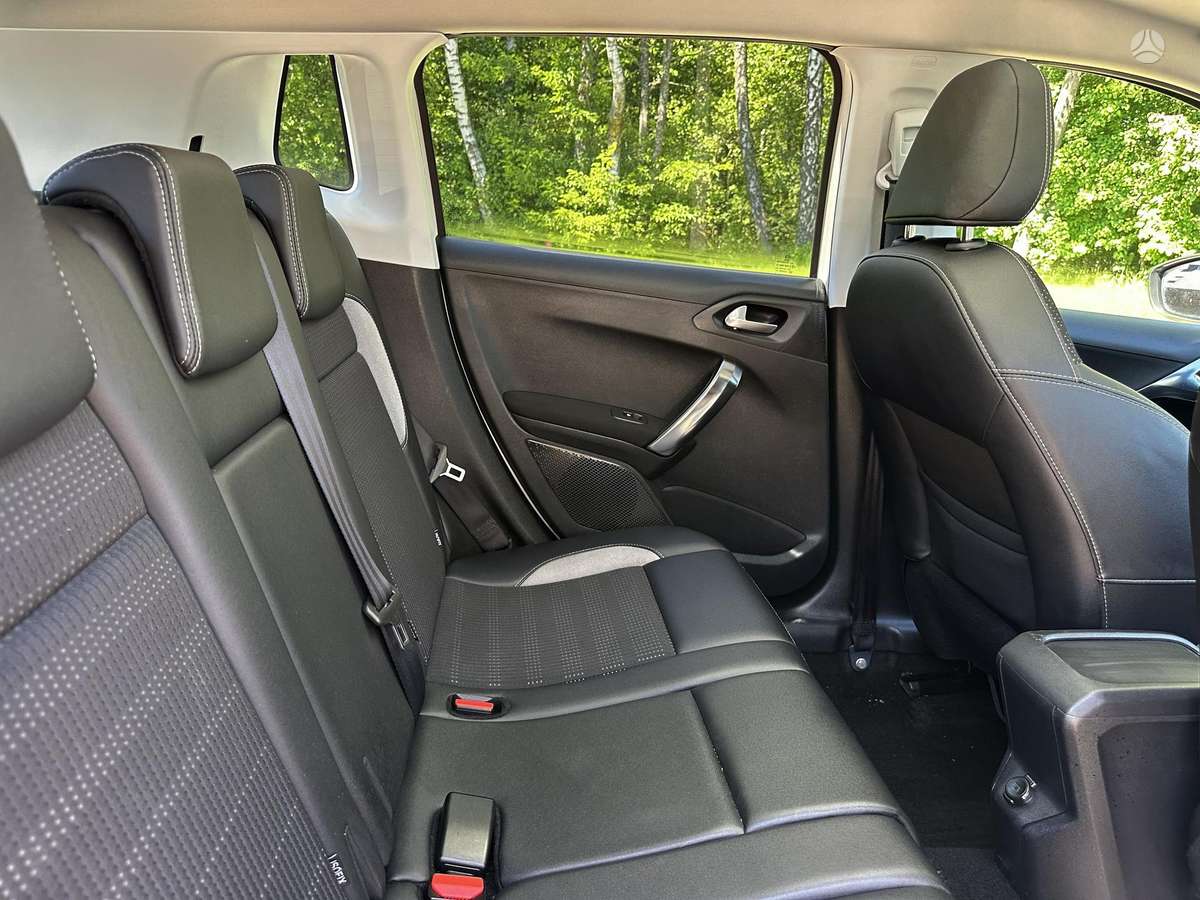 Peugeot 2008, 1.2 l., Универсал