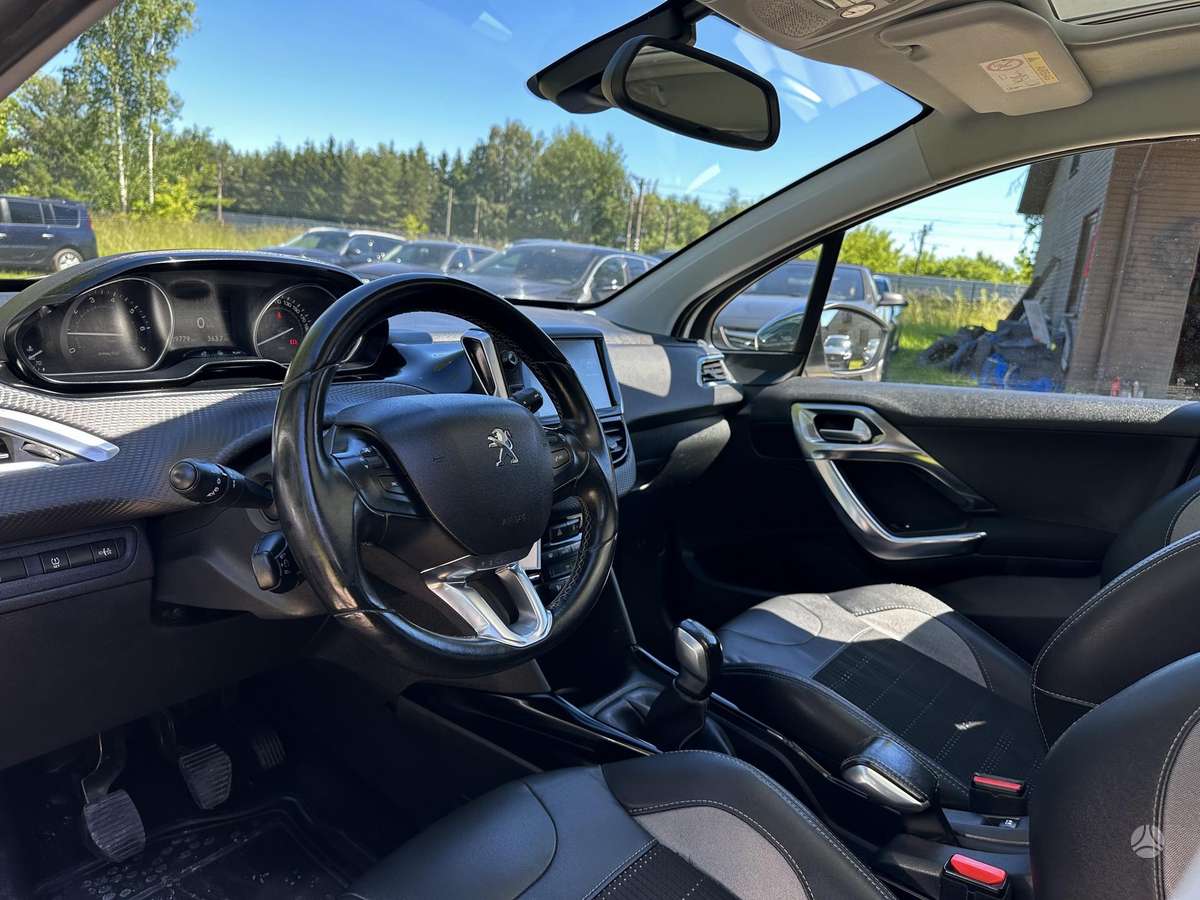 Peugeot 2008, 1.2 l., Универсал
