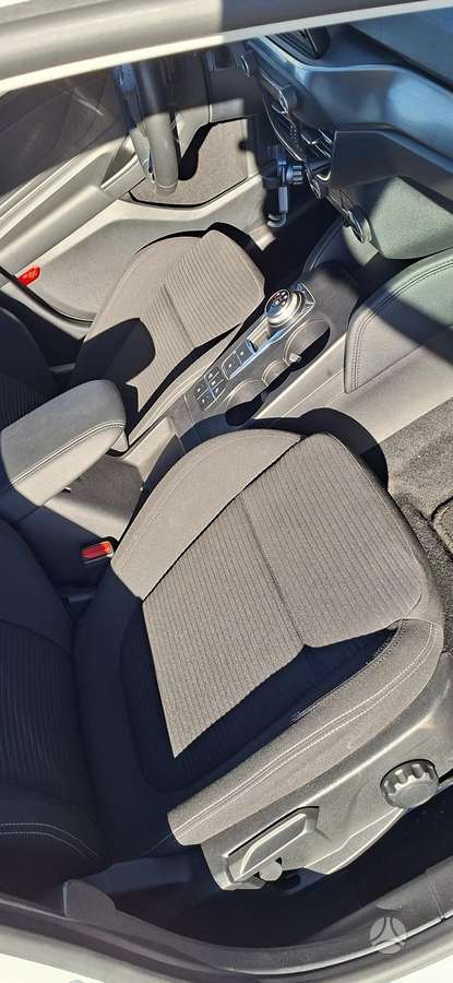 Ford Focus, 2.0 l., Хэтчбек