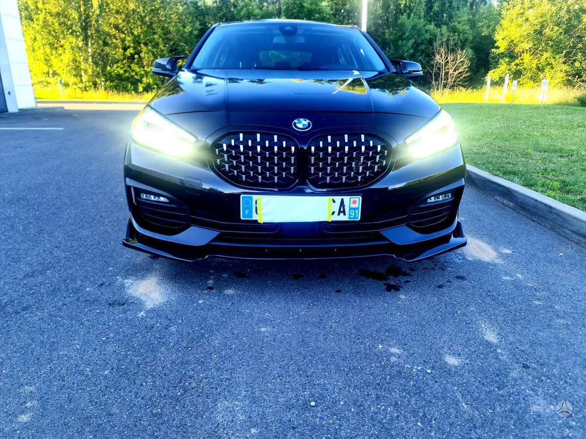 BMW 118, 1.5 l., hatchback