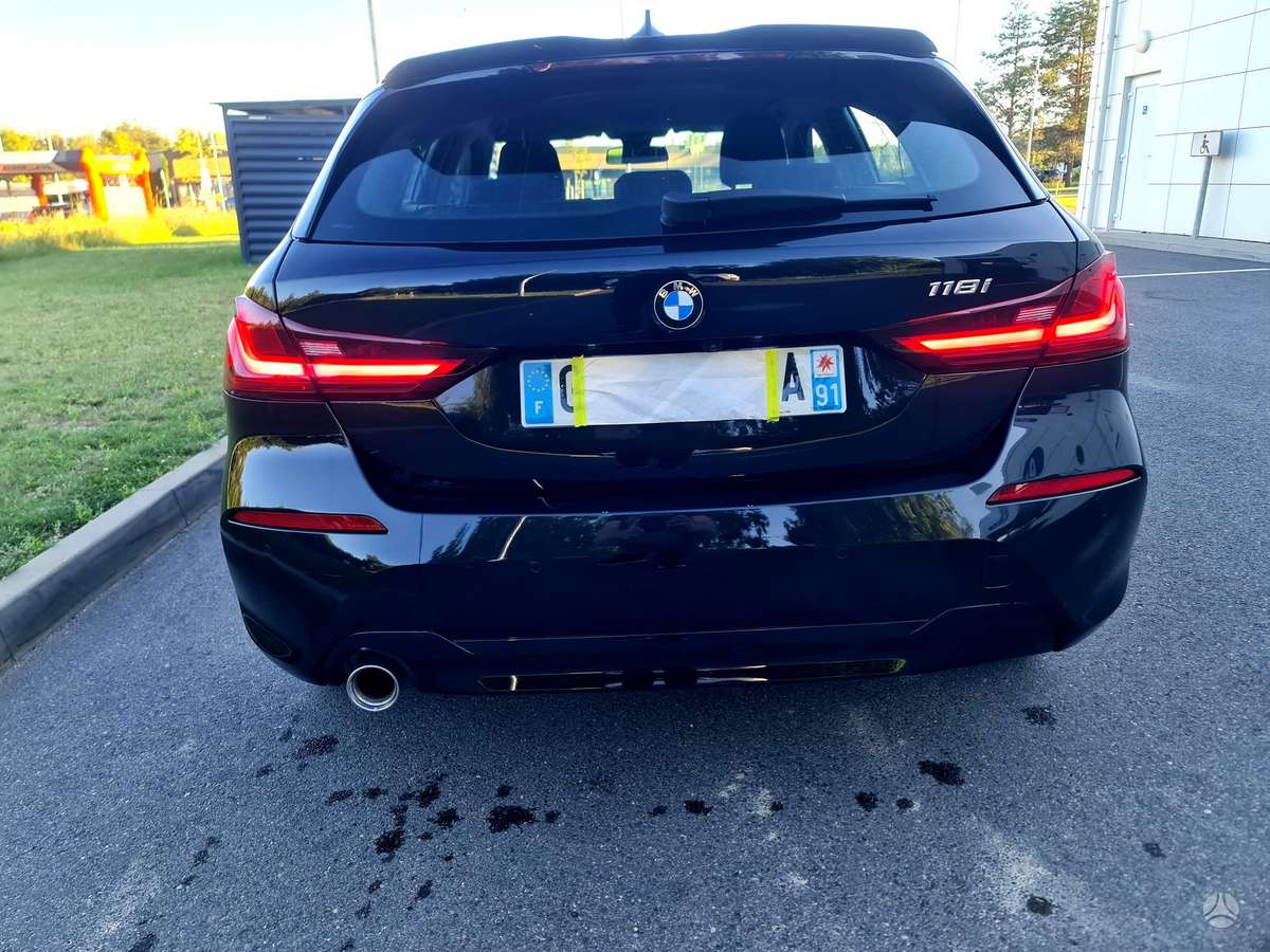 BMW 118, 1.5 l., hatchback