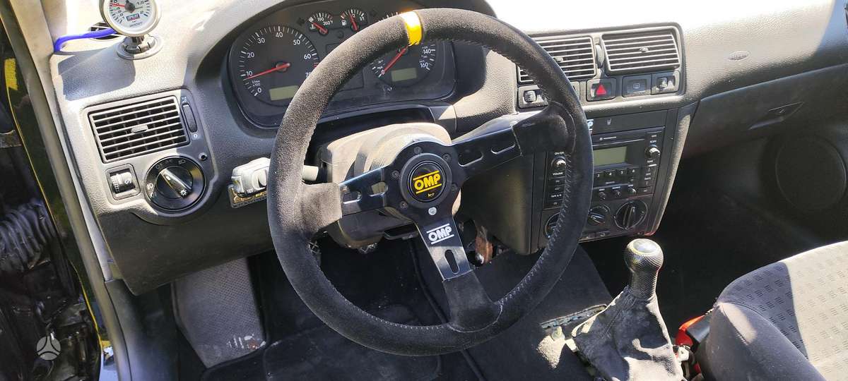 Volkswagen Golf - 9