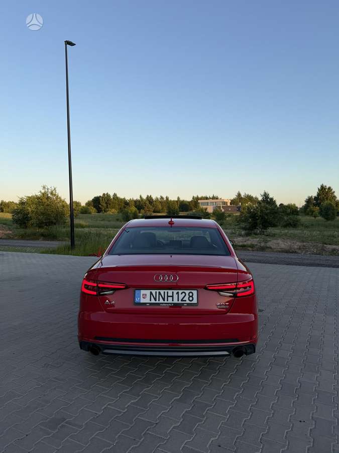 Audi A4, 2.0 l., Седан