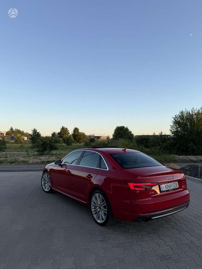 Audi A4, 2.0 l., Седан