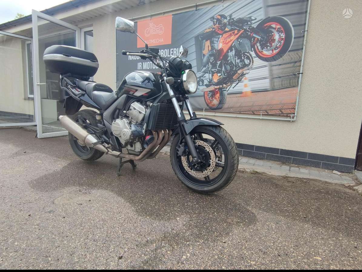 Honda CBF 600cc, street / classic