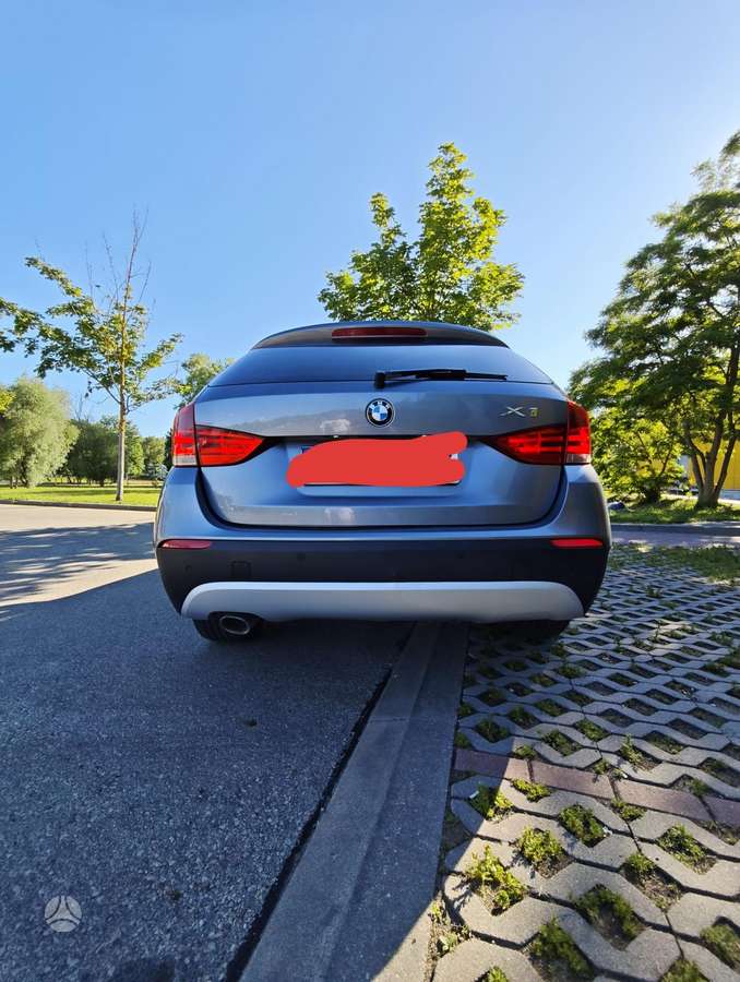 BMW X1, 2.0 l., hatchback