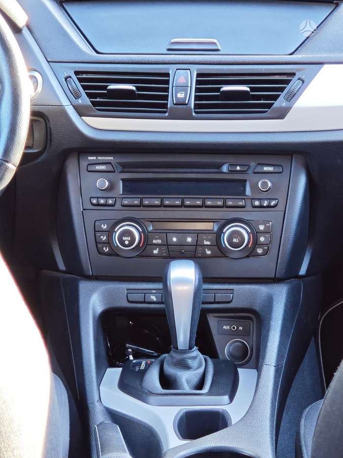 BMW X1, 2.0 l., Хэтчбек
