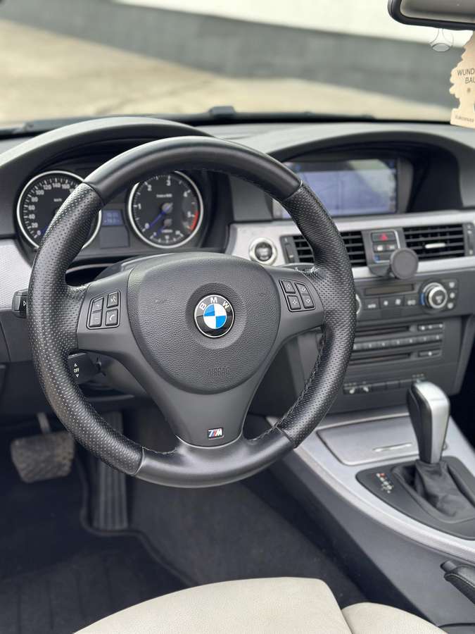 BMW 330, 3.0 l., Кабриолет