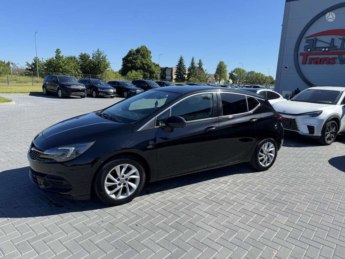 Opel Astra, 1.2 l., Хэтчбек