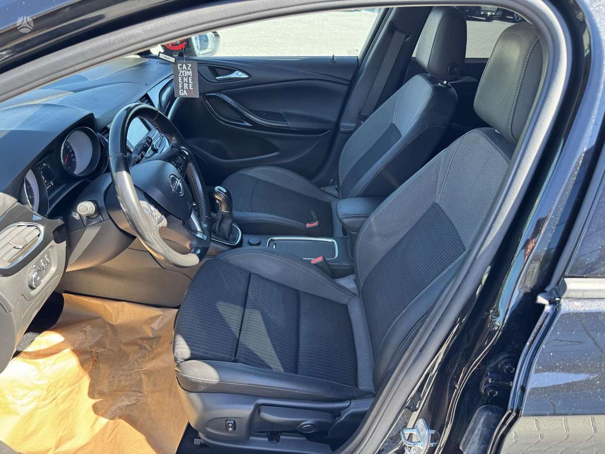 Opel Astra, 1.2 l., Хэтчбек