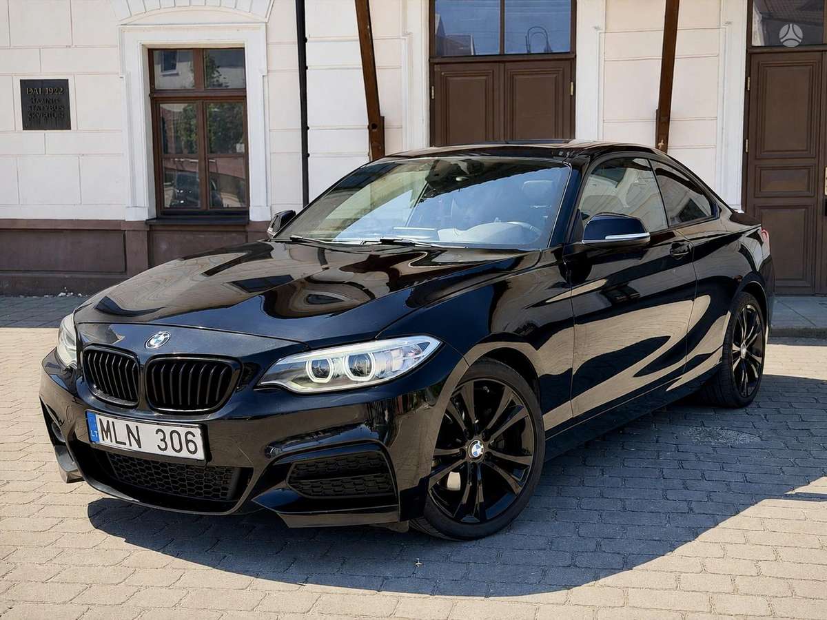 BMW 228, 2.0 l., coupe