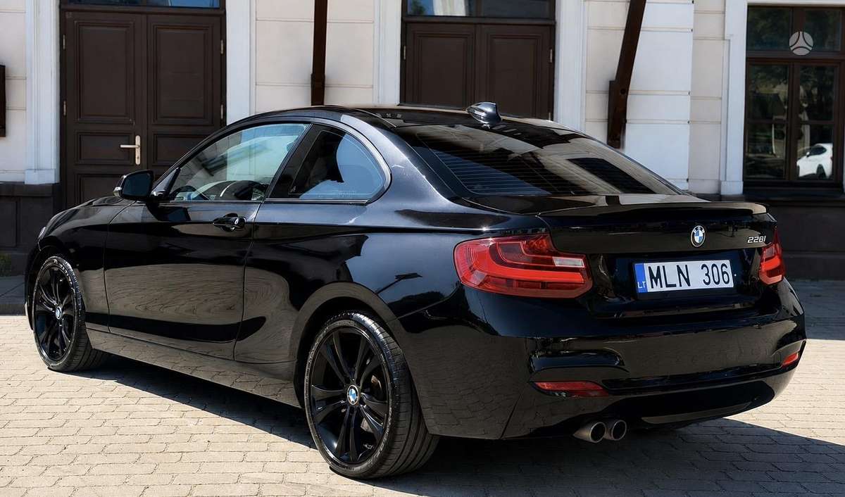 BMW 228, 2.0 l., Купе (coupe)