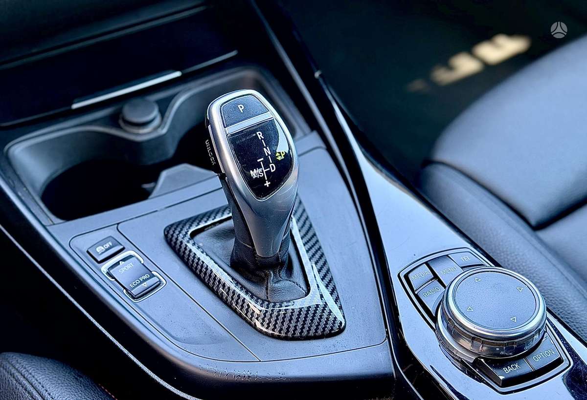 BMW 228, 2.0 l., Купе (coupe)