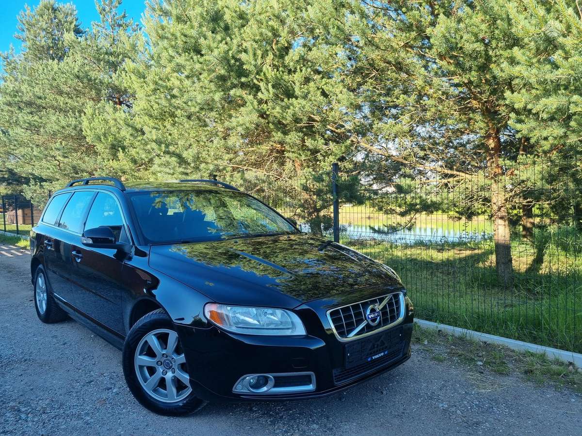 Volvo V70, 2.0 l., Универсал
