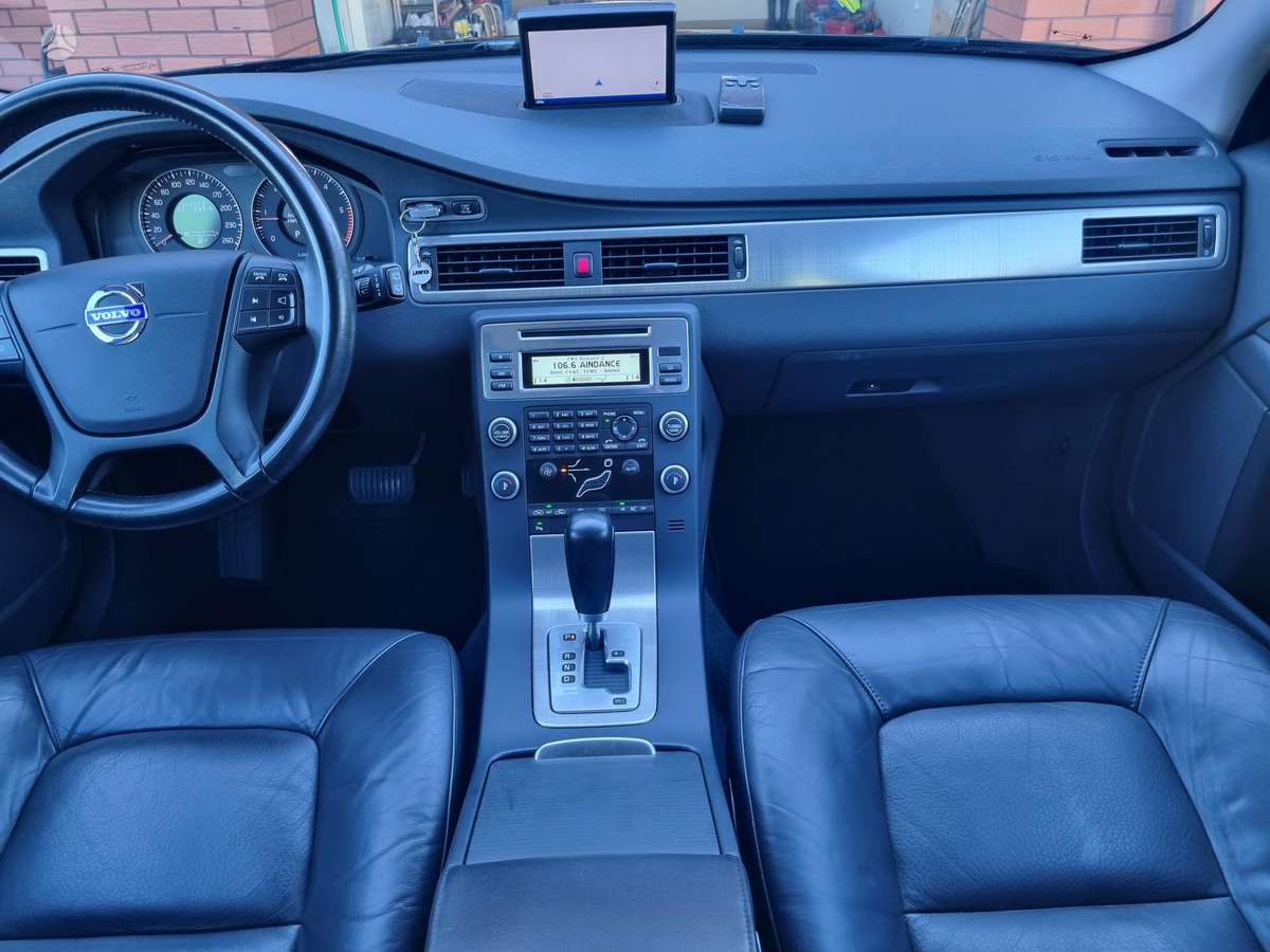 Volvo V70, 2.0 l., Универсал
