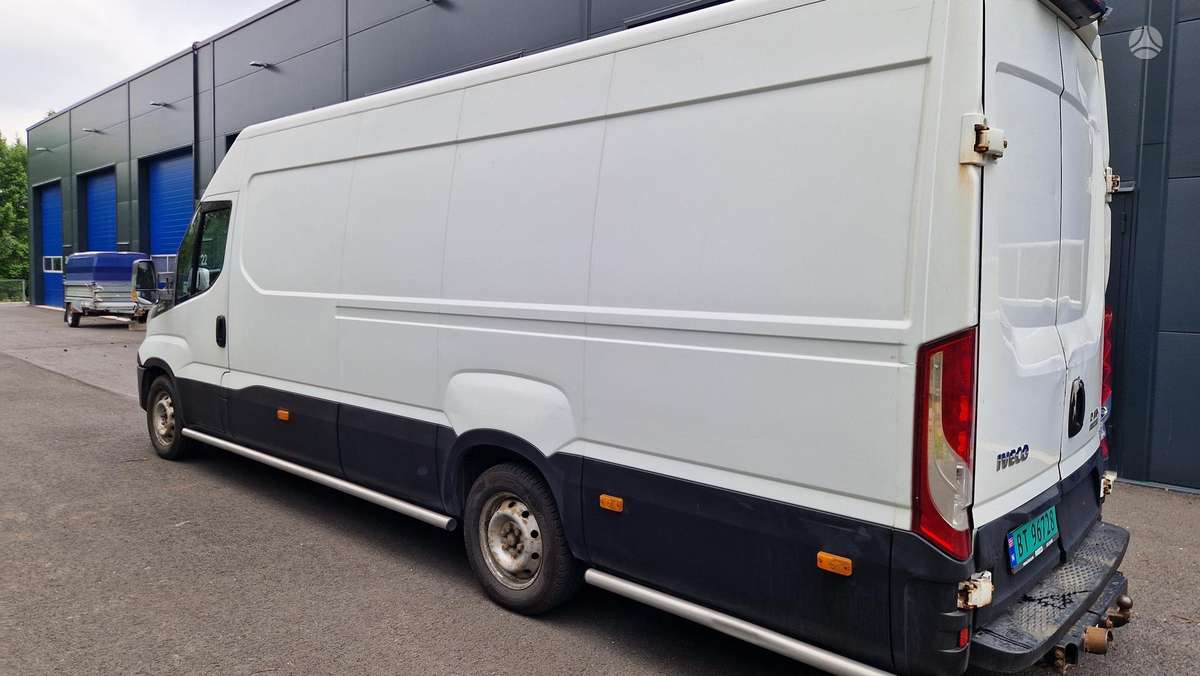 Iveco Daily, 3.0 l., cargo van