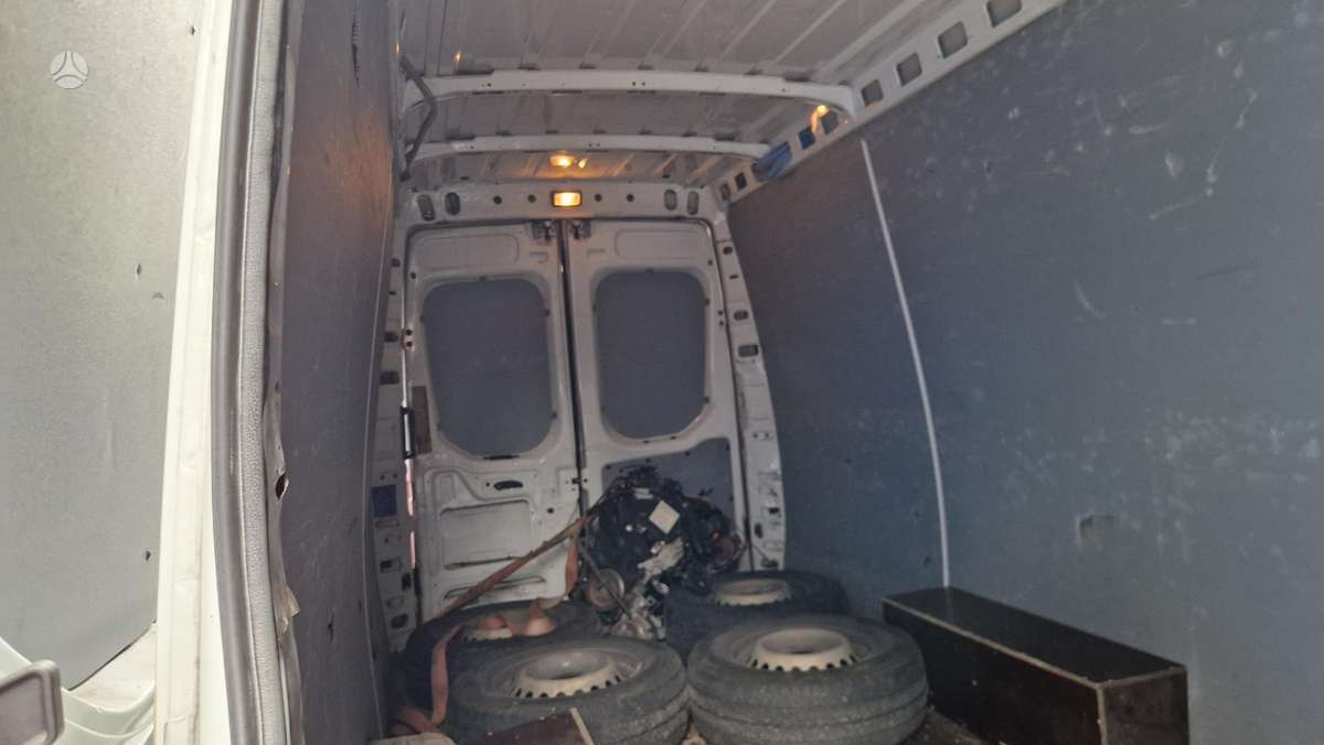 Iveco Daily, 3.0 l., cargo van