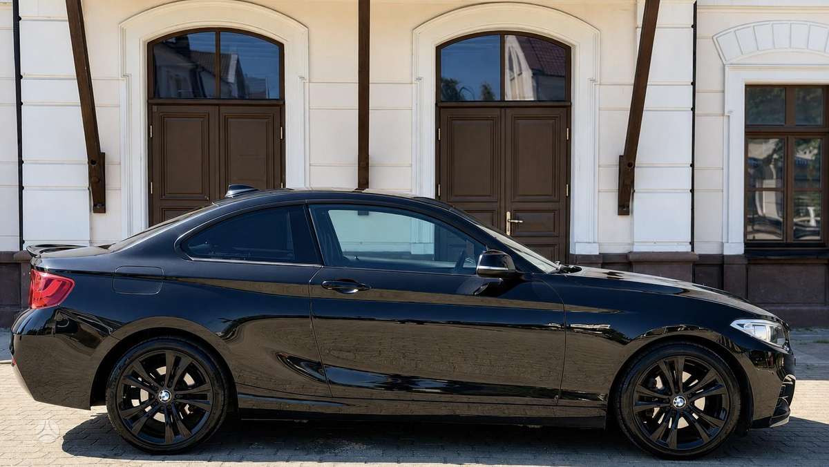 BMW 228, 2.0 l., Купе (coupe)