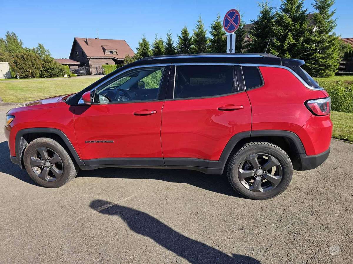 Jeep Compass, 2.4 l., off-road / crossover