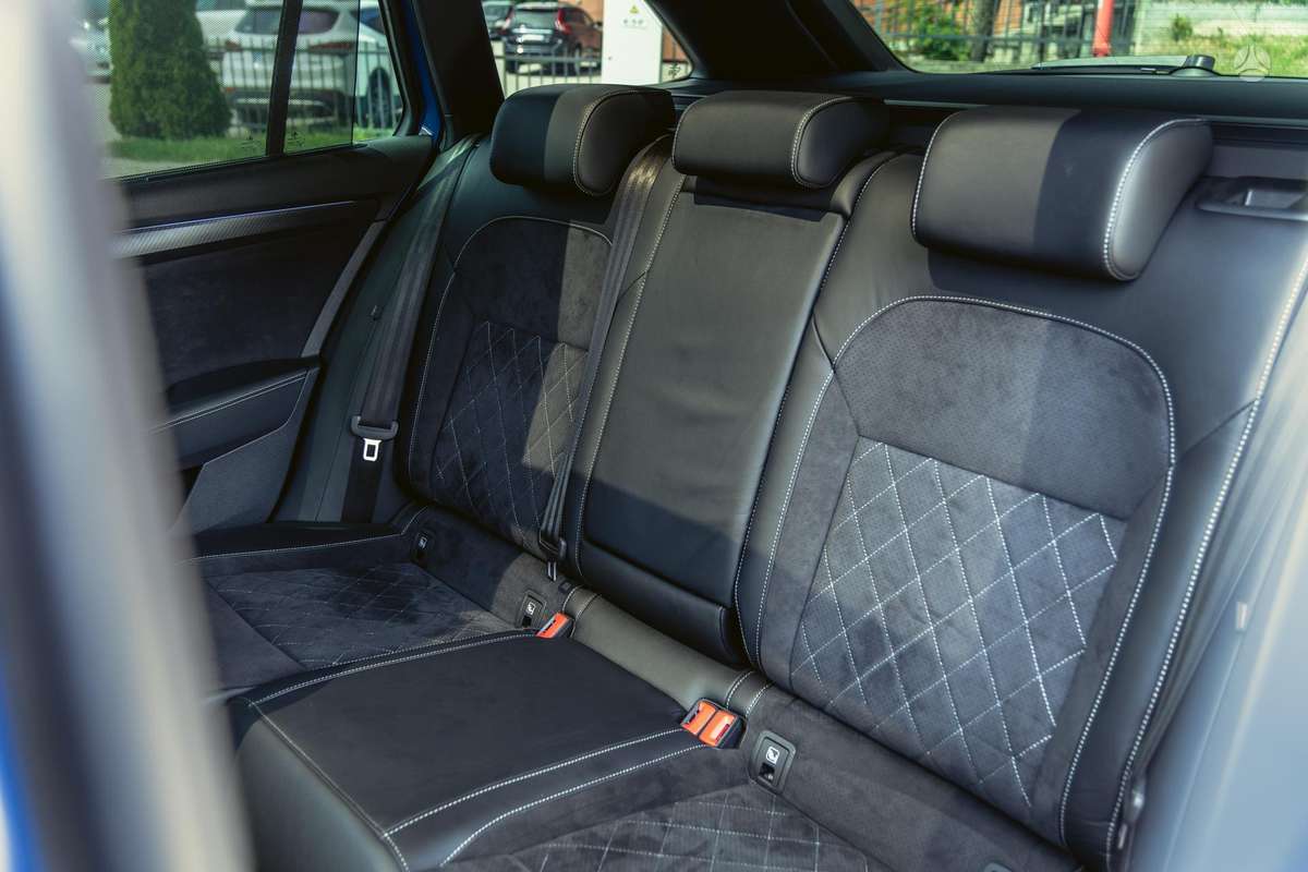 Škoda Superb - 11