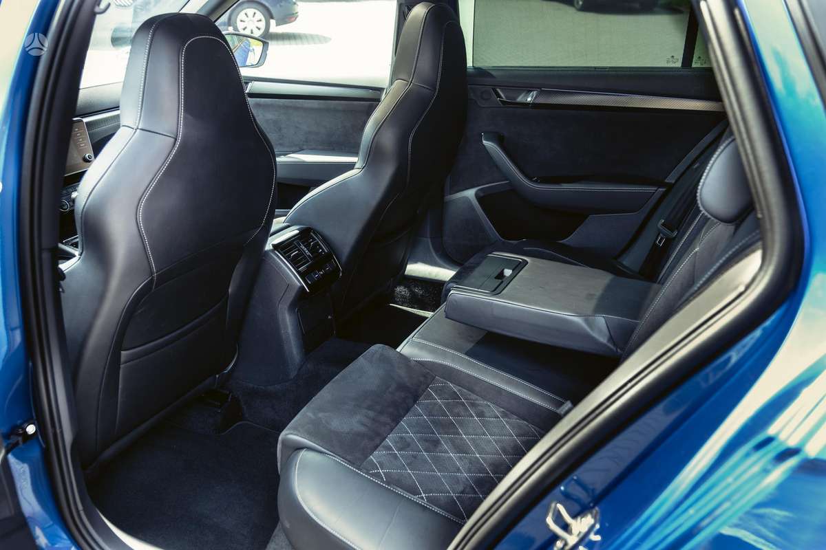 Škoda Superb - 12