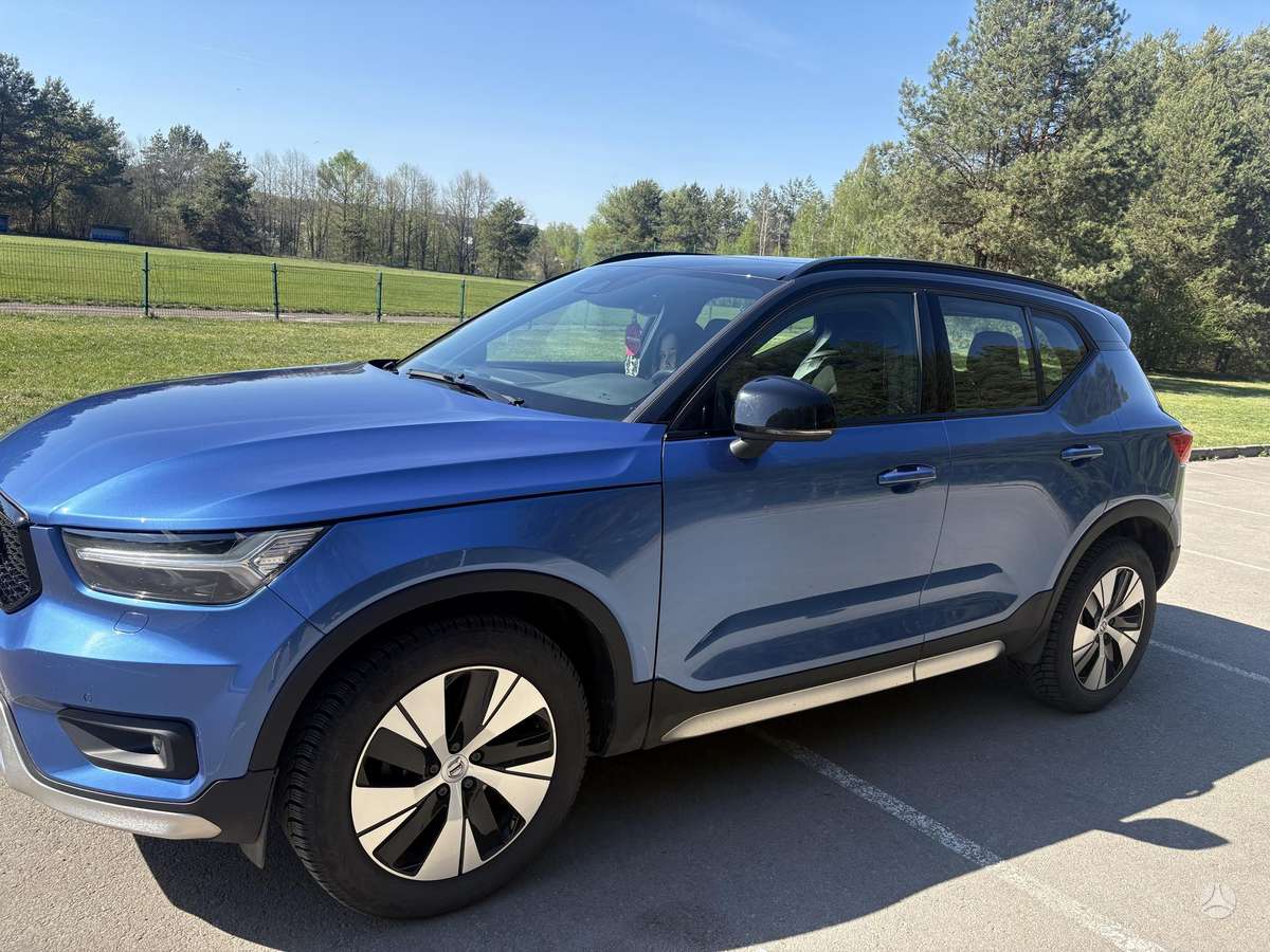 Volvo XC40 - 1