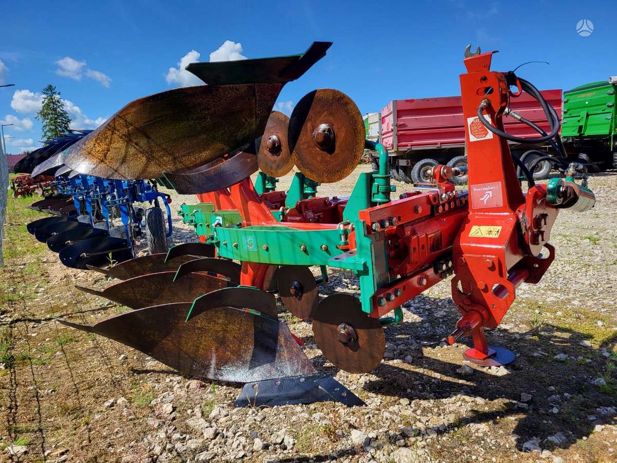 Kverneland 3x3 ES Vario, плуги