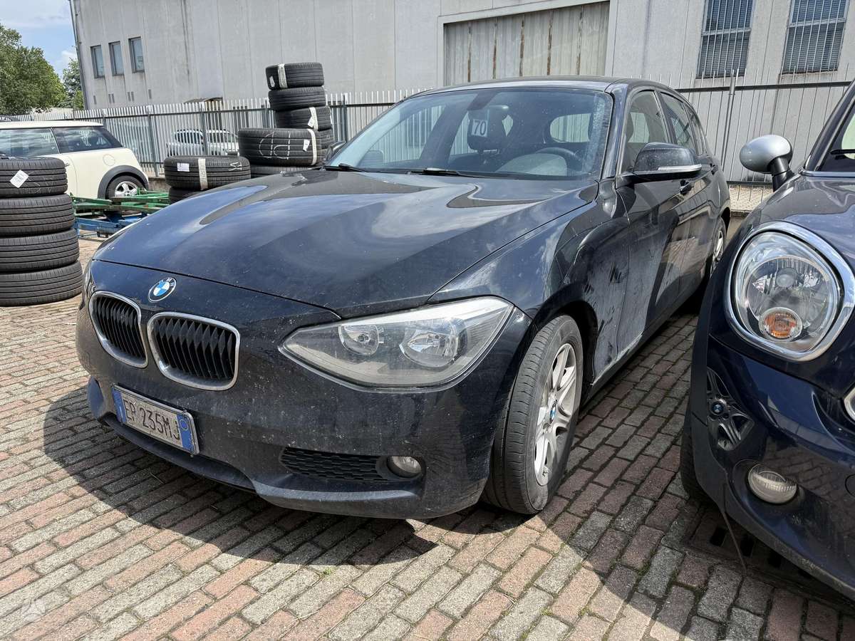 BMW 118, 2.0 l., hatchback