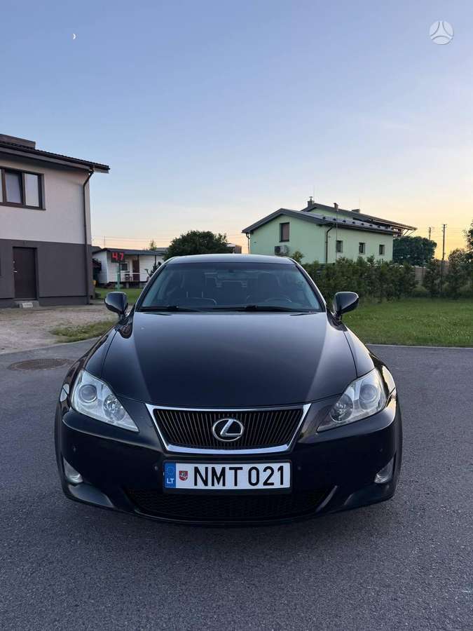 Lexus IS 250, 2.5 l., Седан