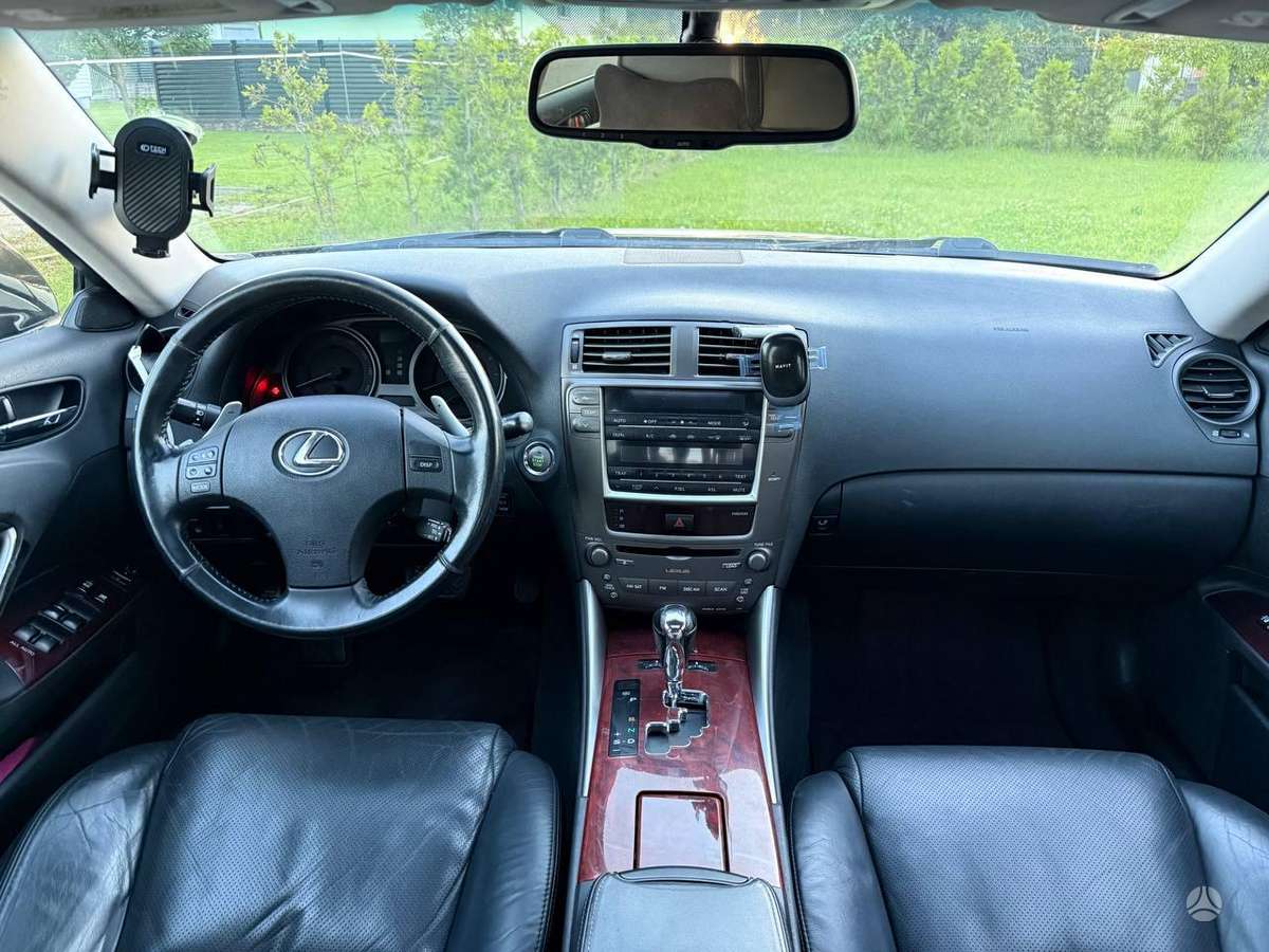 Lexus IS 250, 2.5 l., Седан