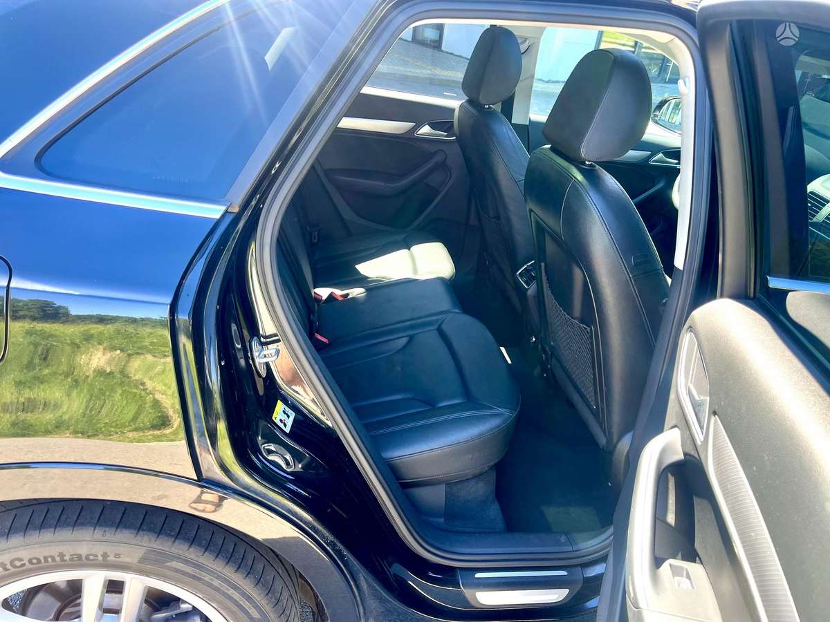Audi Q3, 2.0 l., mpv / minivan