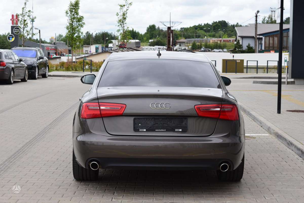 Audi A6, 3.0 l., Седан