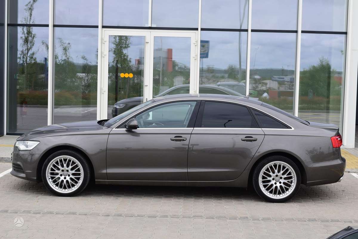 Audi A6, 3.0 l., Седан