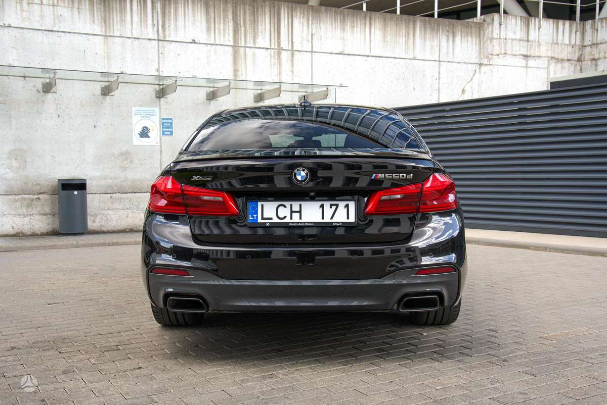 BMW M550, 3.0 l., Седан