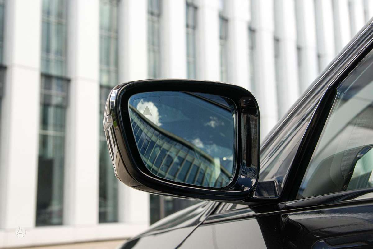 BMW M550, 3.0 l., Седан