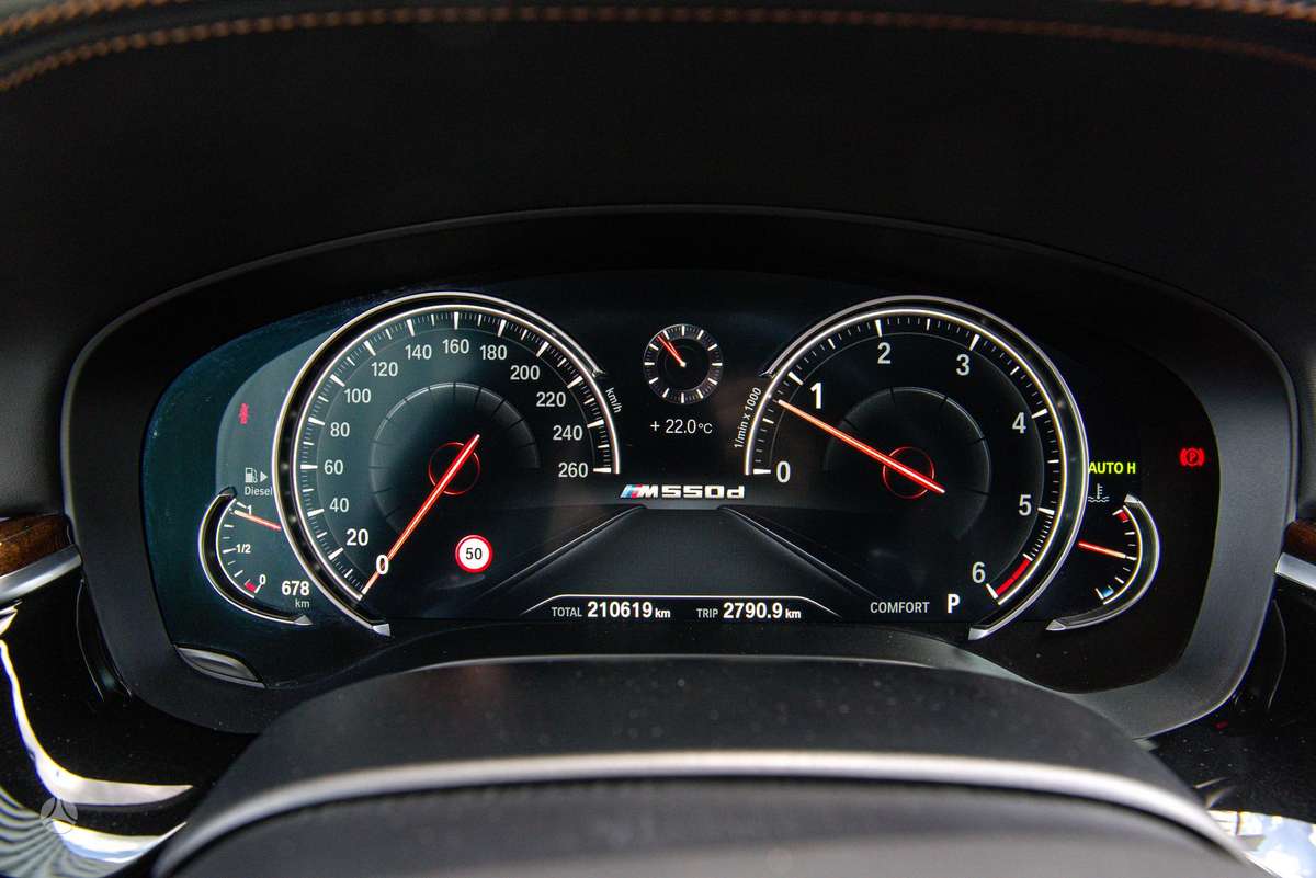 BMW M550, 3.0 l., Седан