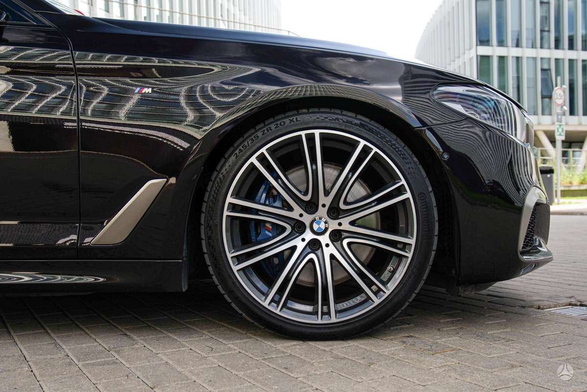 BMW M550, 3.0 l., Седан