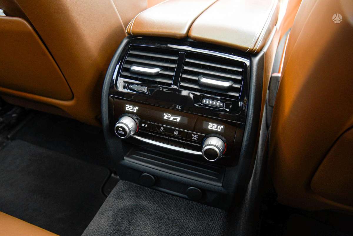 BMW M550, 3.0 l., Седан