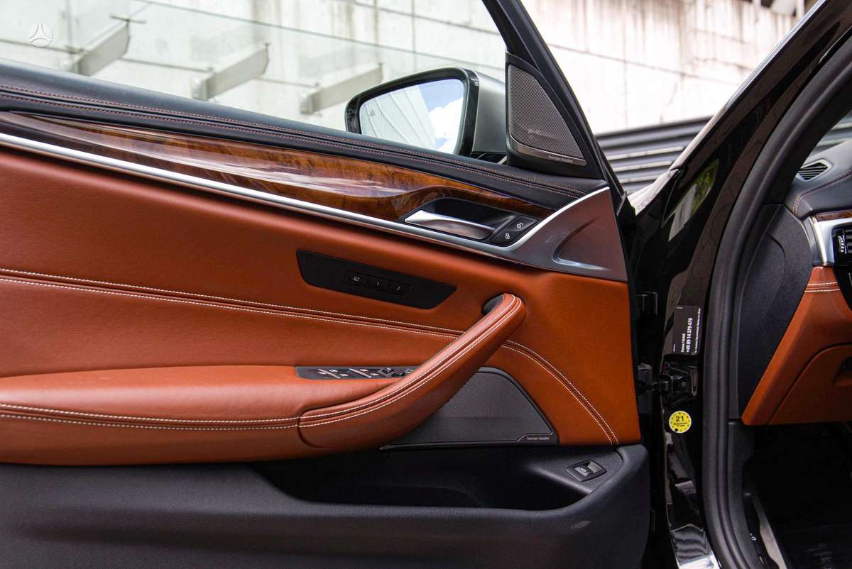 BMW M550, 3.0 l., Седан