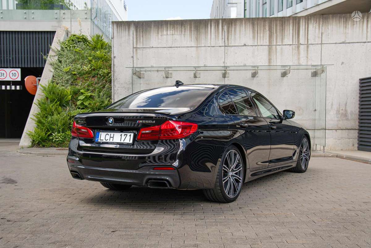 BMW M550, 3.0 l., Седан