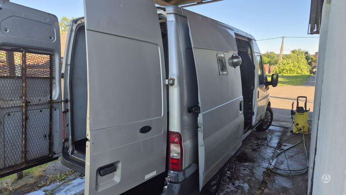 Ford Transit, 2.2 l., Коммерческий
