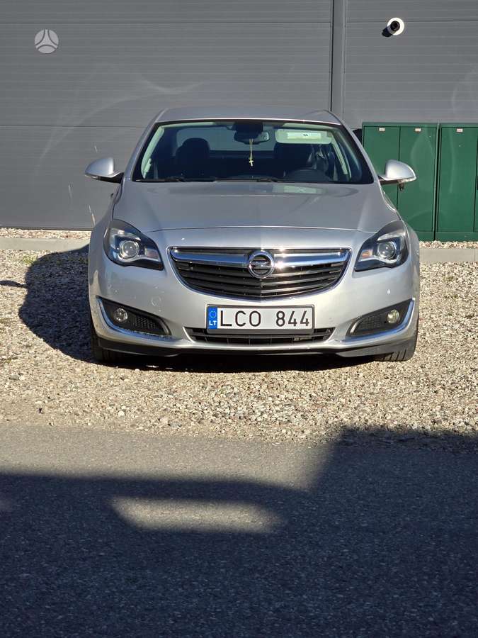 Opel Insignia, 2.0 l., Седан