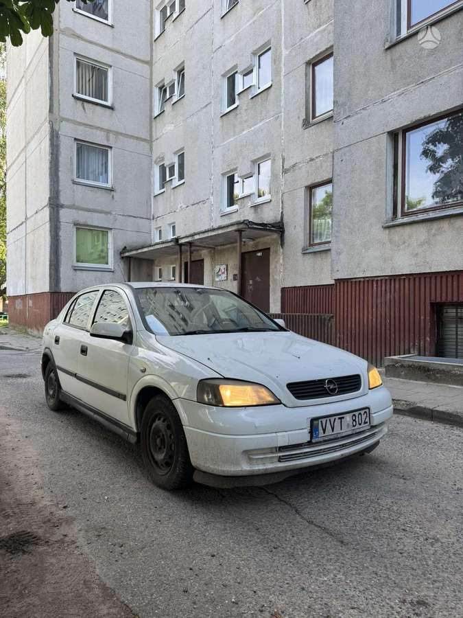 Opel Astra, 1.7 l., hatchback