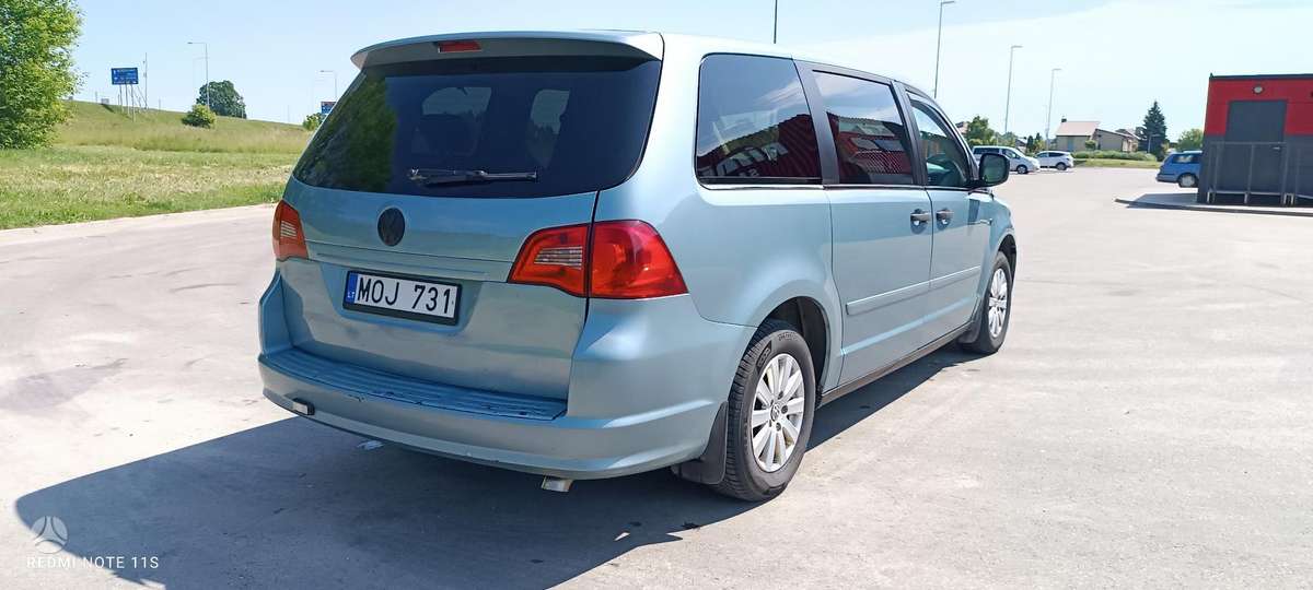 Volkswagen Routan - 6