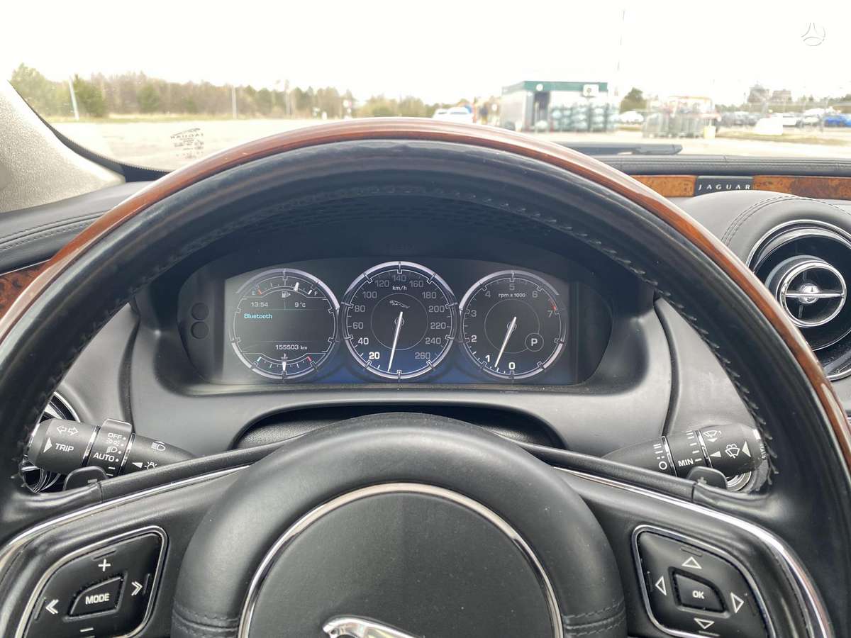 Jaguar XJ, 5.0 l., Седан