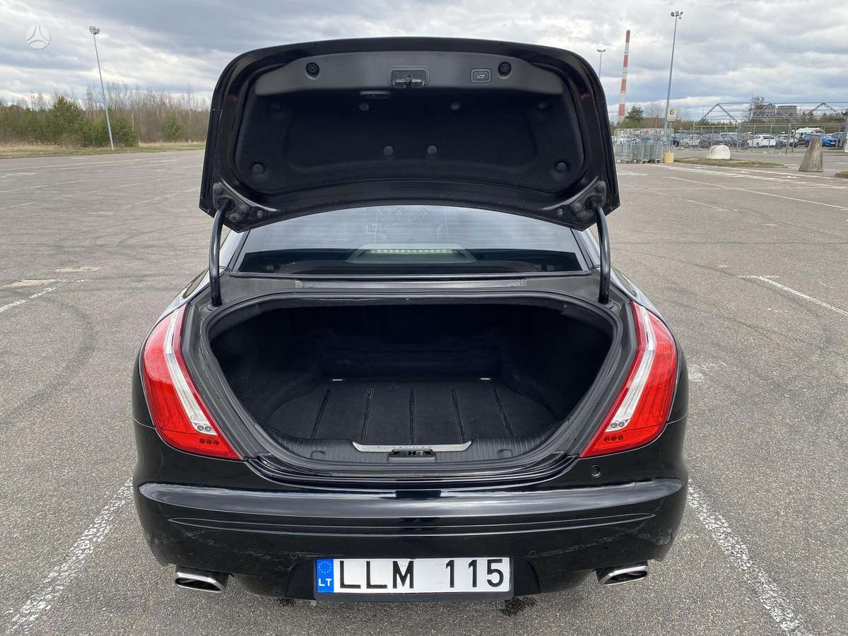 Jaguar XJ, 5.0 l., Седан
